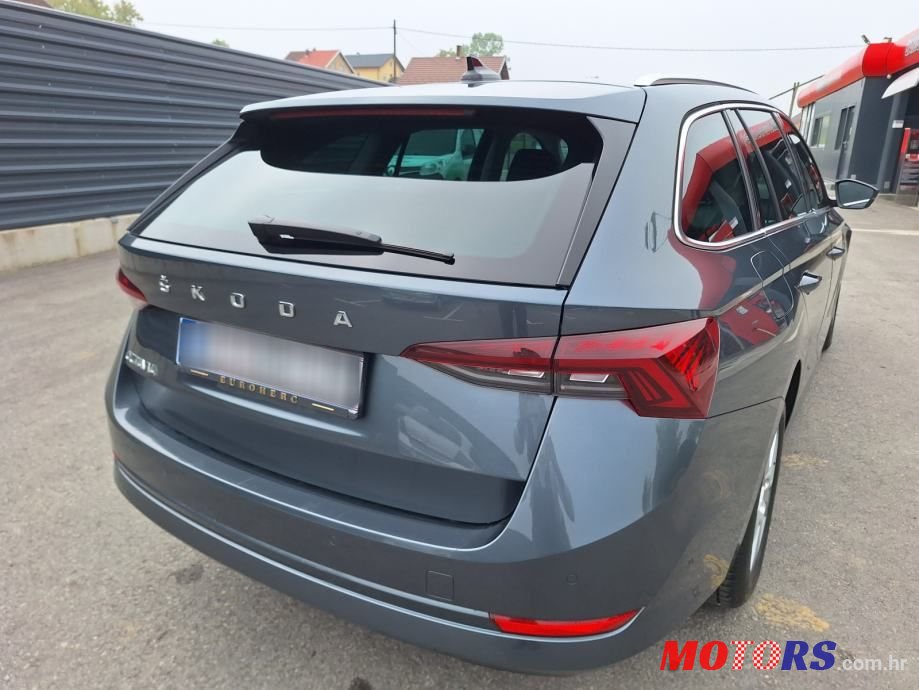 2021' Skoda Octavia Combi photo #4