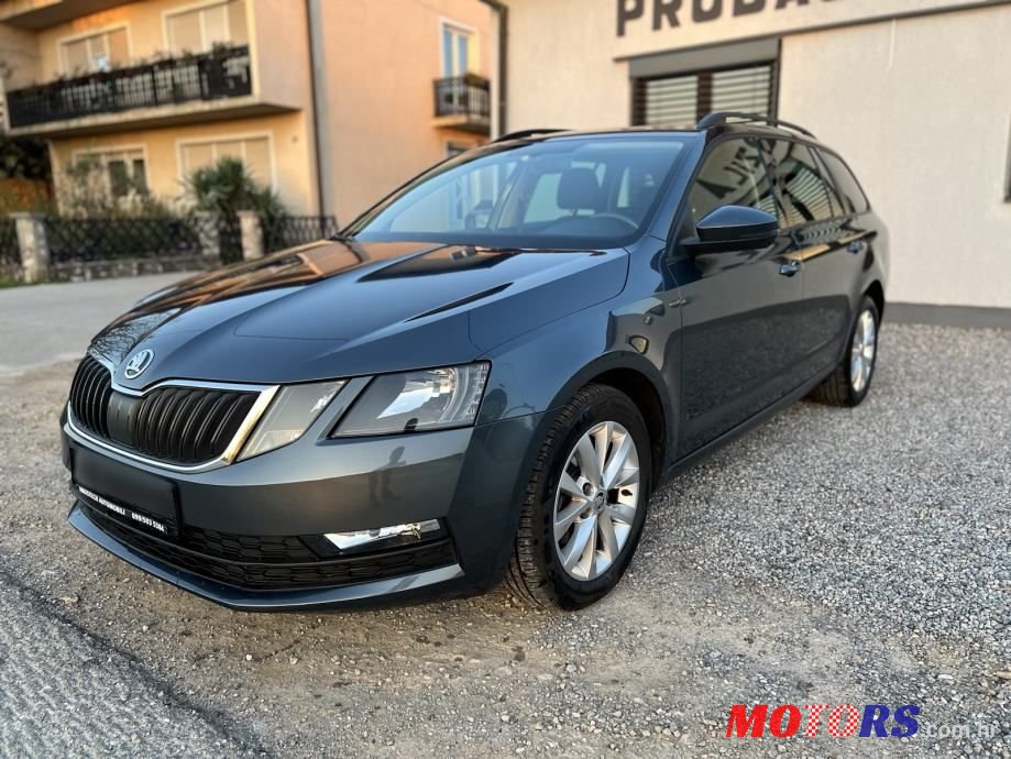 2017' Skoda Octavia Combi photo #1