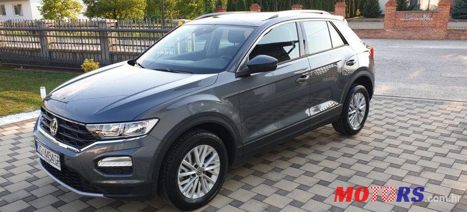 2018' Volkswagen T-Roc 1,0 Tsi photo #1