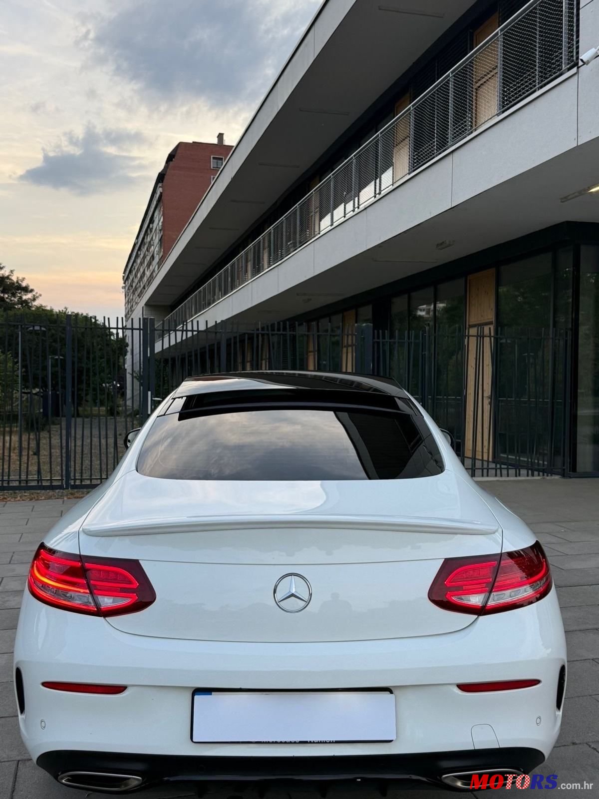 2016' Mercedes-Benz C-Klasa 250 photo #5