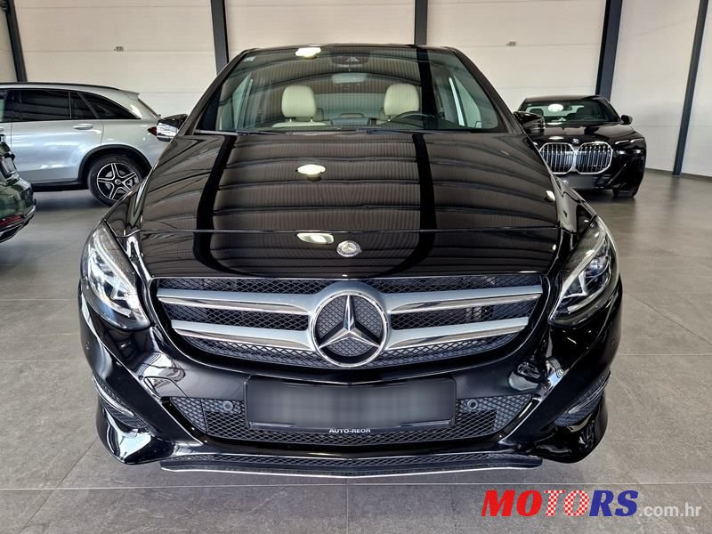 2015' Mercedes-Benz B-Klasa 180 Cdi photo #2