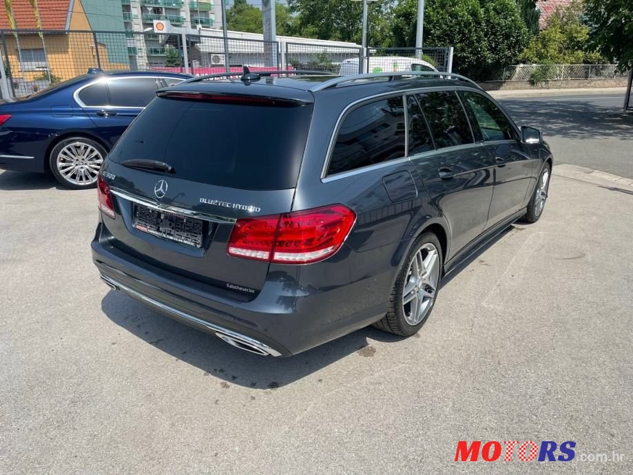 2013' Mercedes-Benz E-Klasa 300 Cdi T photo #4