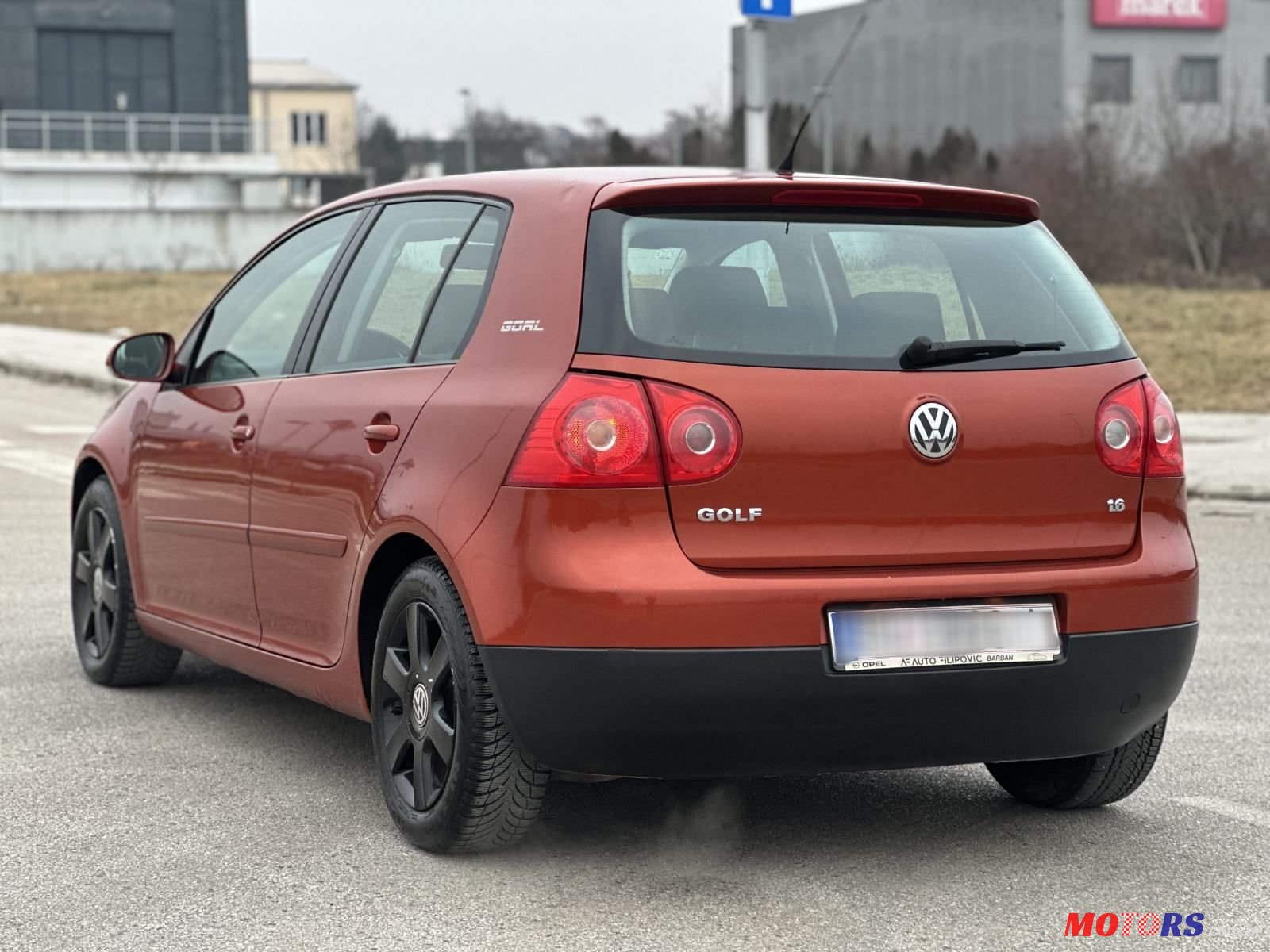 2006' Volkswagen Golf V 1,6 photo #4
