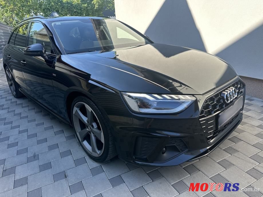 2020' Audi A4 Avant photo #2