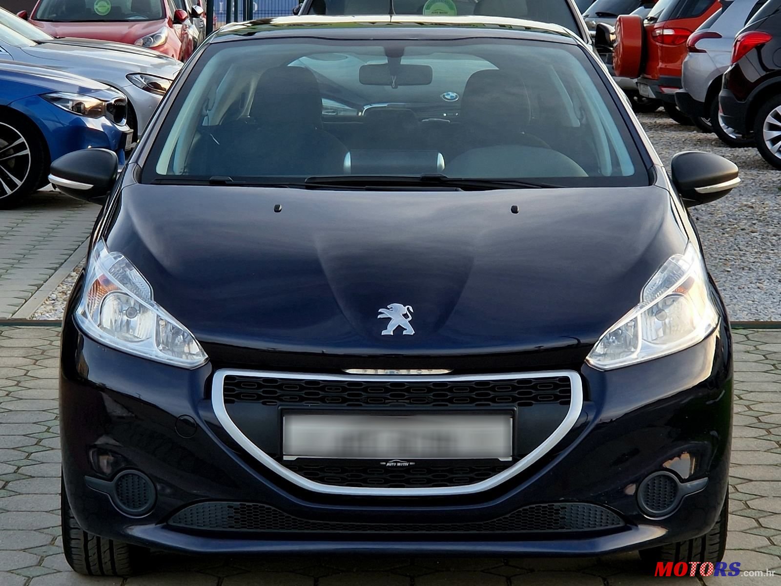 2013' Peugeot 208 1,0 Vti photo #2