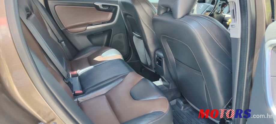 2015' Volvo XC60 Awd D4 photo #5