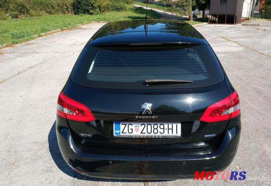 2015' Peugeot 308 Sw photo #2