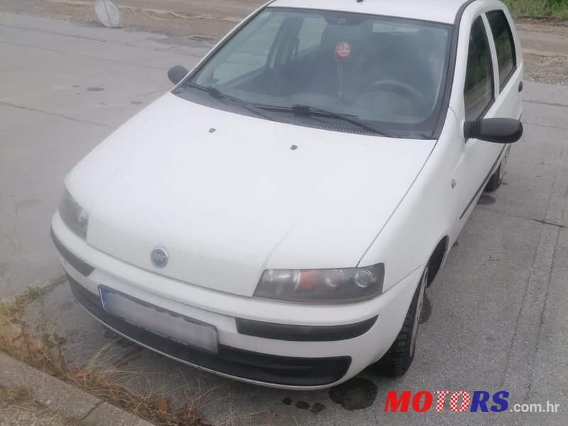 2002' Fiat Punto 1,2 16V photo #3