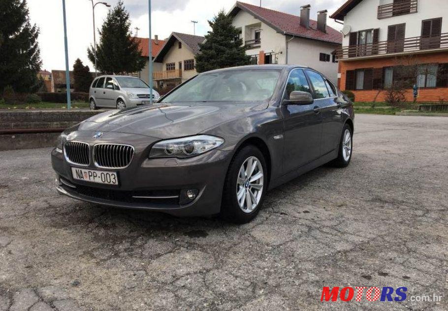 2013' BMW Serija 5 520D photo #2
