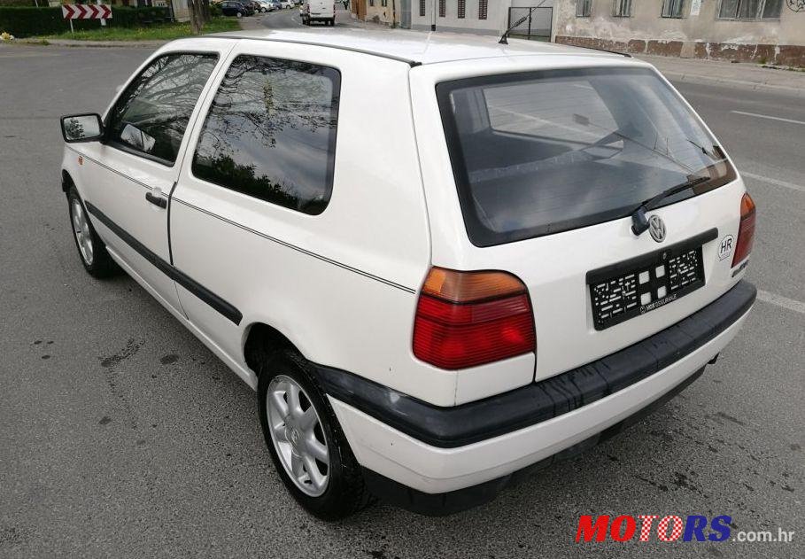 1994' Volkswagen Golf III Cl D photo #2