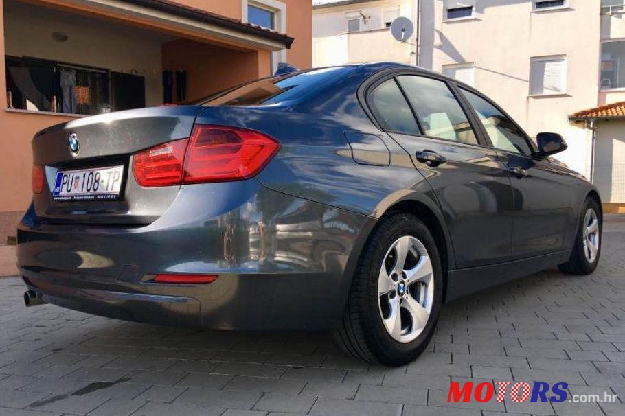 2013' BMW Serija 3 320D photo #1