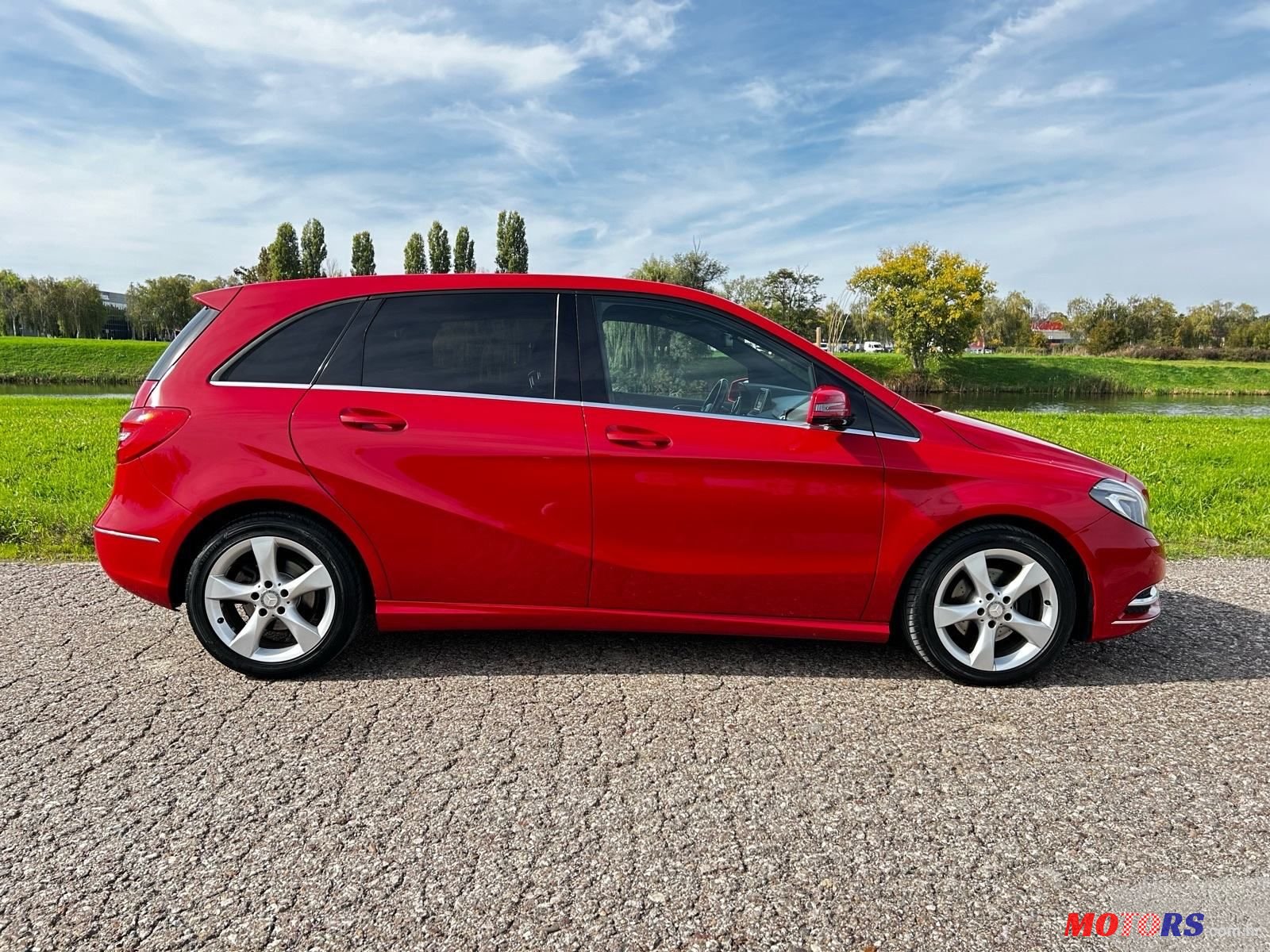 2014' Mercedes-Benz B-Klasa 180 Cdi photo #4