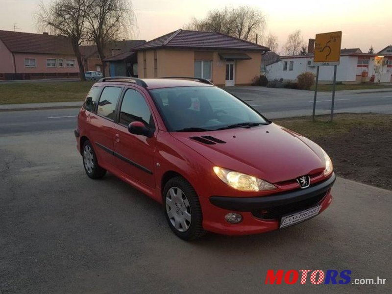 2005' Peugeot 206 Break photo #1