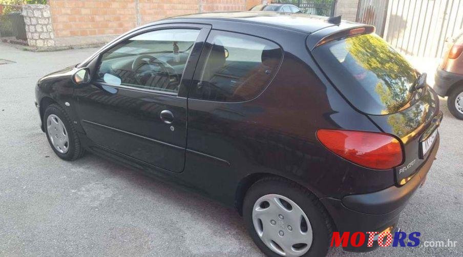 2002' Peugeot 206 206 Xs 1,4 photo #1