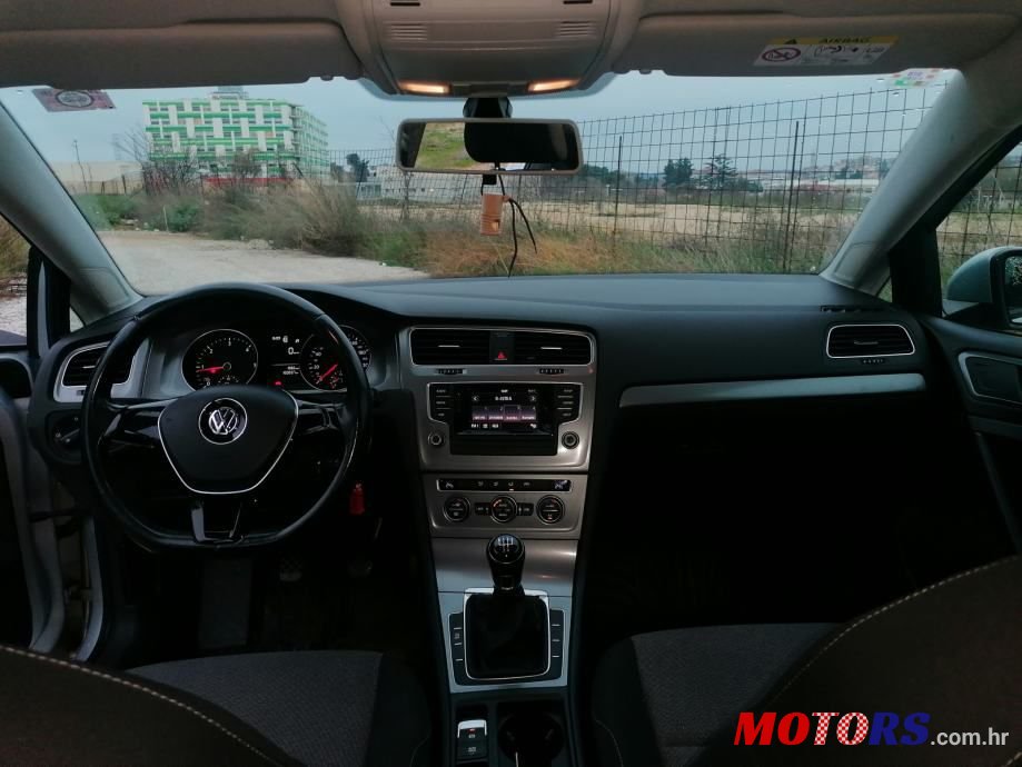 2015' Volkswagen Golf 7 1,6 Tdi photo #3