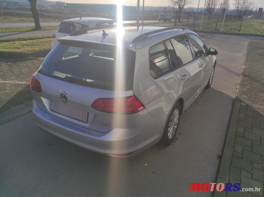 2013' Volkswagen Golf VII 1,6 Tdi photo #5