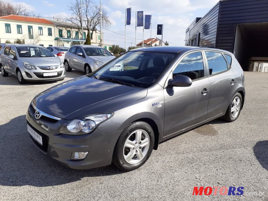 2010' Hyundai i30 1,6 Crdi photo #2