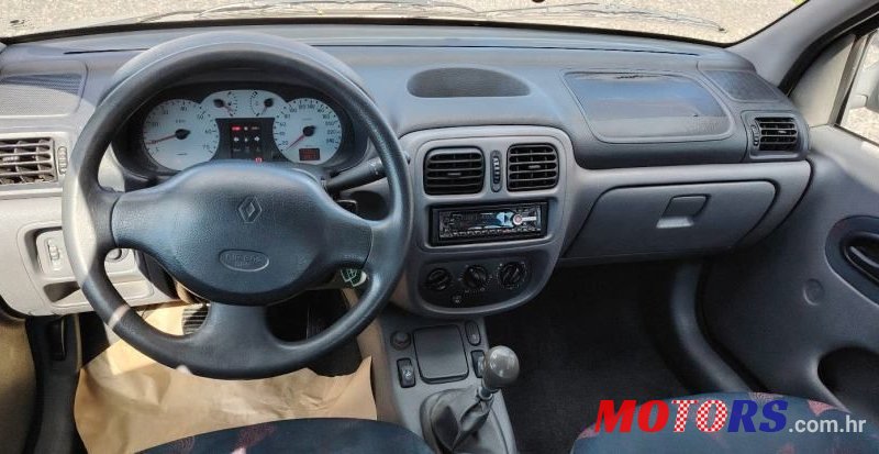 2002' Renault Thalia 1,4 16V photo #4