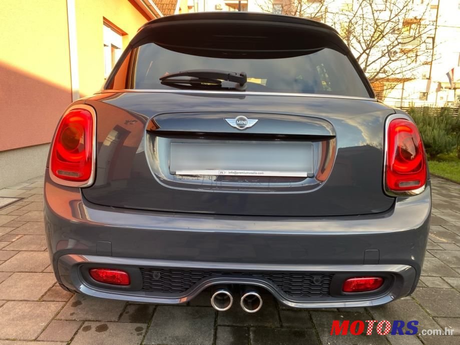 2016' MINI Cooper photo #4