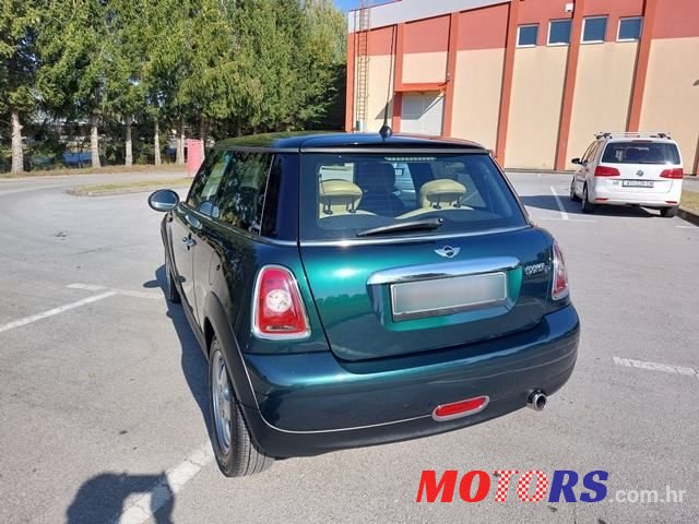 2009' MINI Cooper photo #6