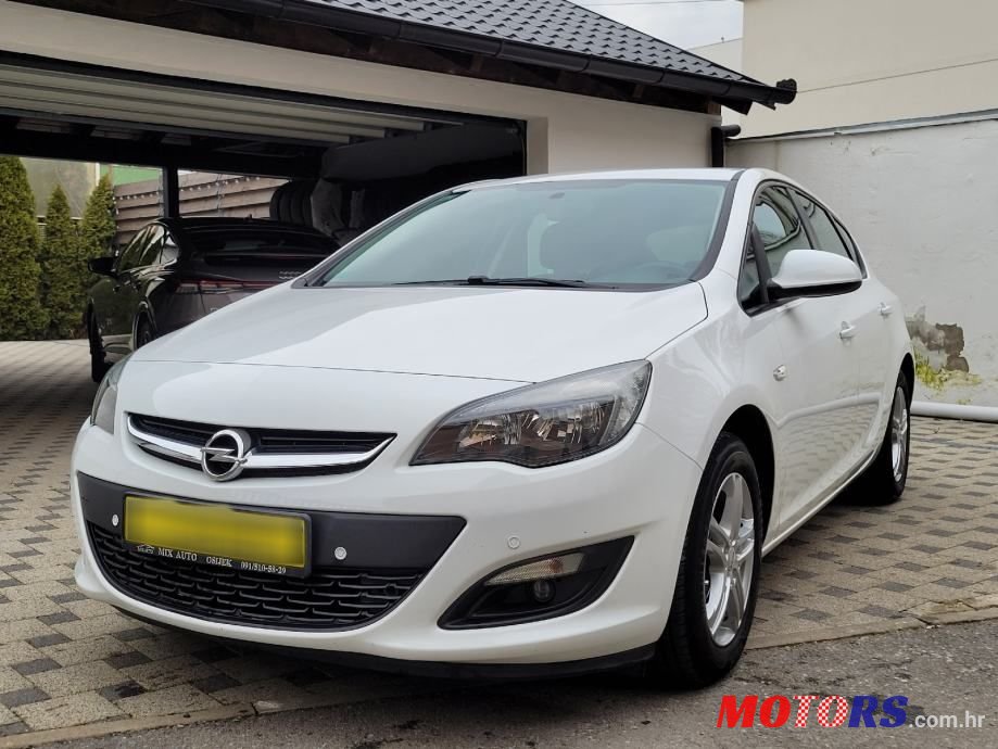 2014' Opel Astra 1.4 photo #2