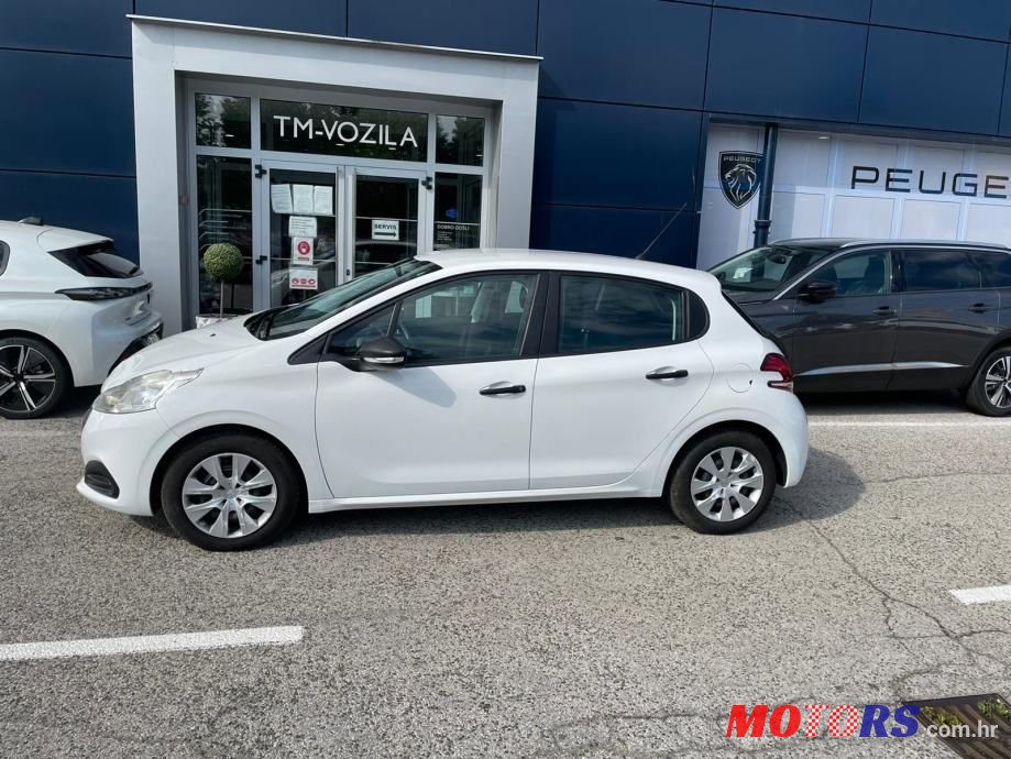 2017' Peugeot 208 photo #2