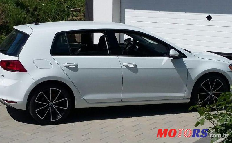 2014' Volkswagen Golf VII 1,6 Tdi Bmt photo #2