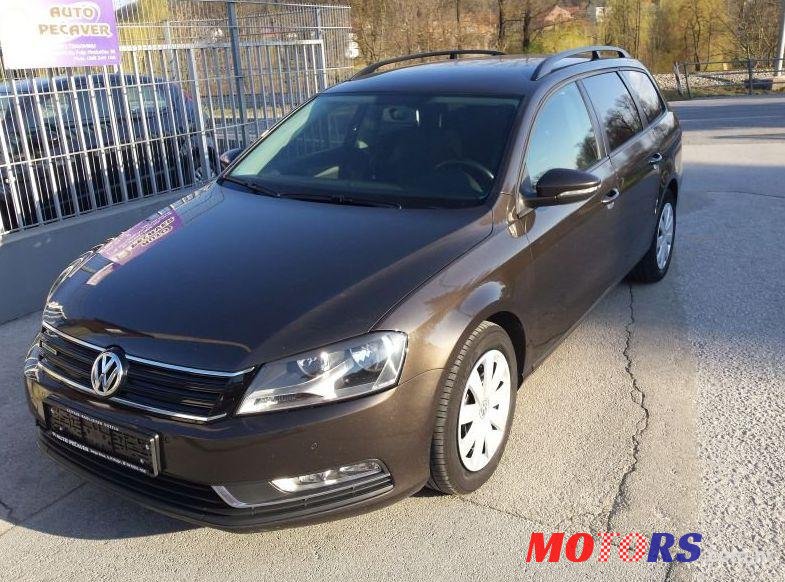 2012' Volkswagen Passat Variant 1,6 Tdi photo #1