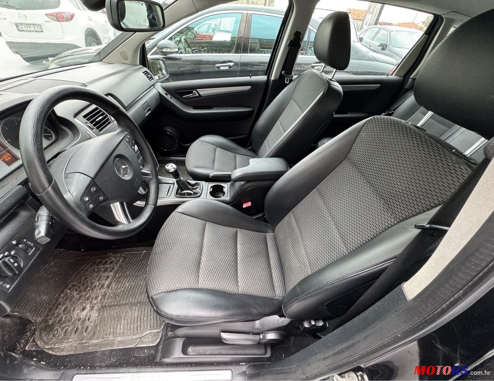 2011' Mercedes-Benz B-Klasa 180 Cdi photo #6