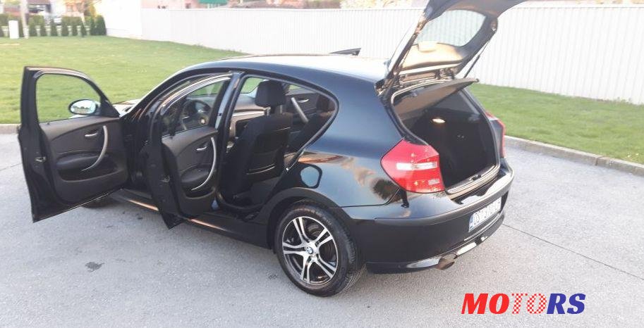 2008' BMW 1 Series 118D photo #3