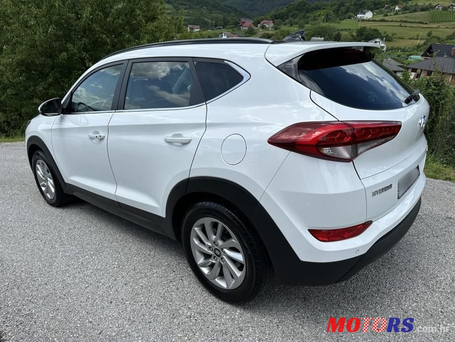 2015' Hyundai Tucson 1.7Crdi photo #3