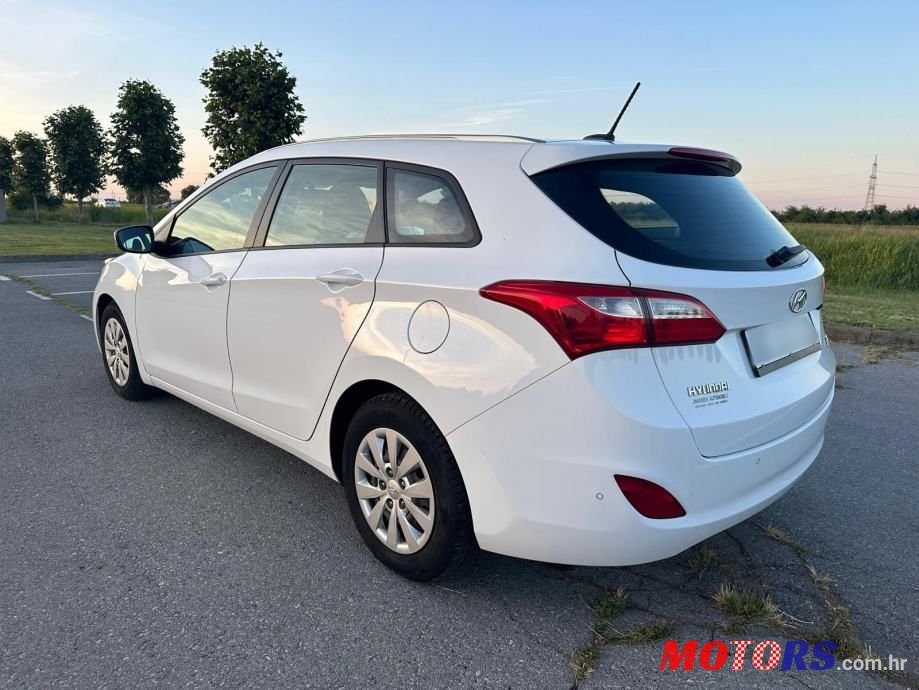 2015' Hyundai i30 1,6 Crdi photo #5