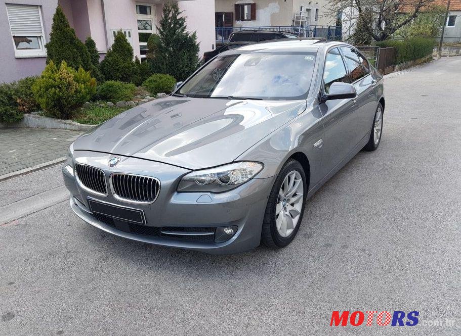 2012' BMW Serija 5 530Xd photo #1