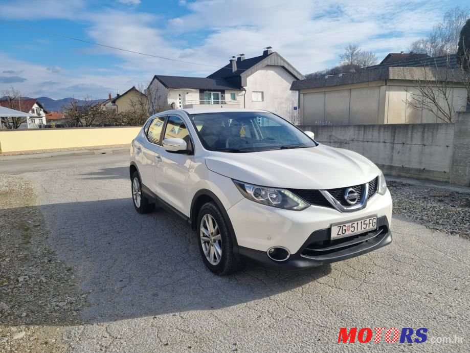 2014' Nissan Qashqai 1,6 photo #1