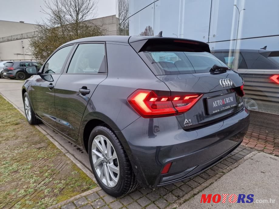 2019' Audi A1 photo #3