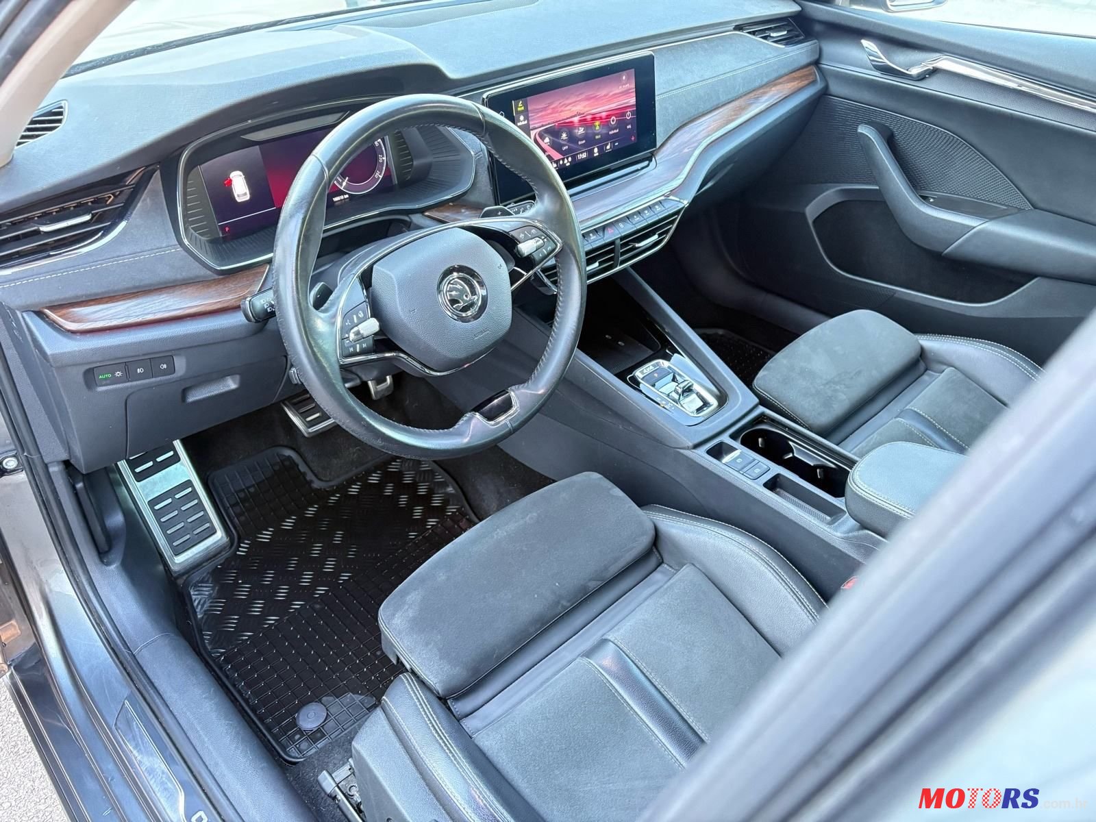2023' Skoda Octavia 2,0 Tdi photo #2