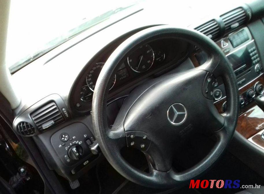 2005' Mercedes-Benz C-Class 200 Classic photo #1
