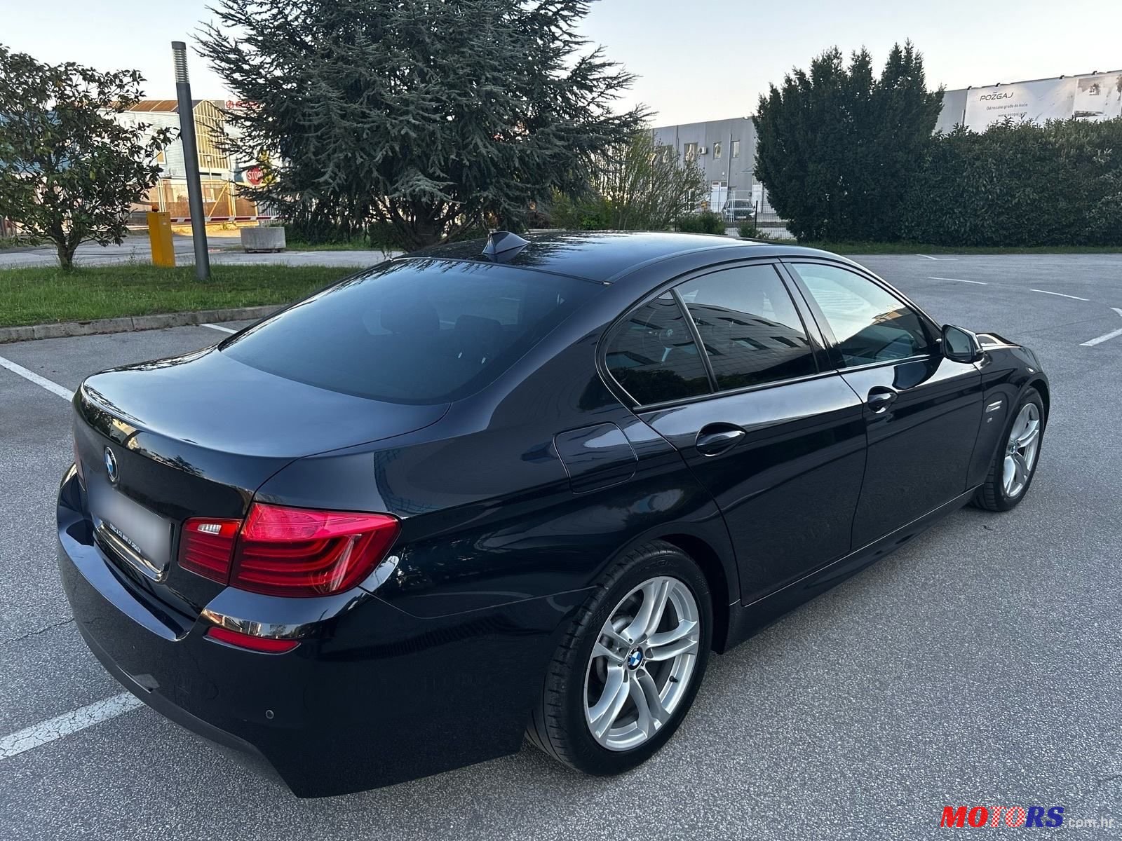 2015' BMW Serija 5 520D photo #5