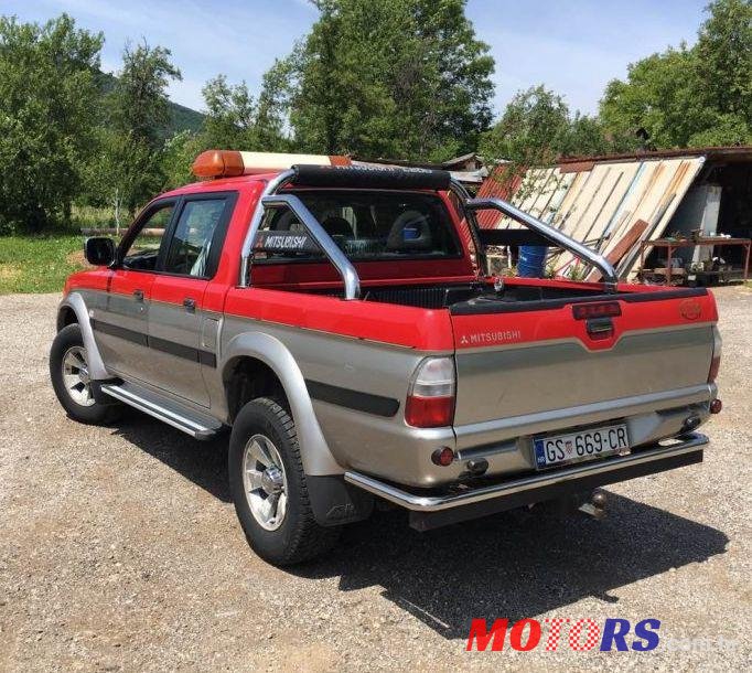 2005' Mitsubishi L200 2.5 Td photo #1