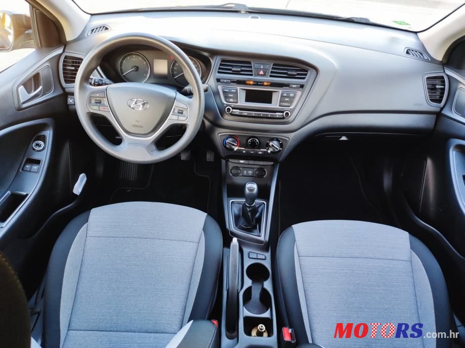 2016' Hyundai i20 1,25 photo #6