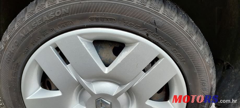 2008' Renault Clio 1,5 Dci photo #6