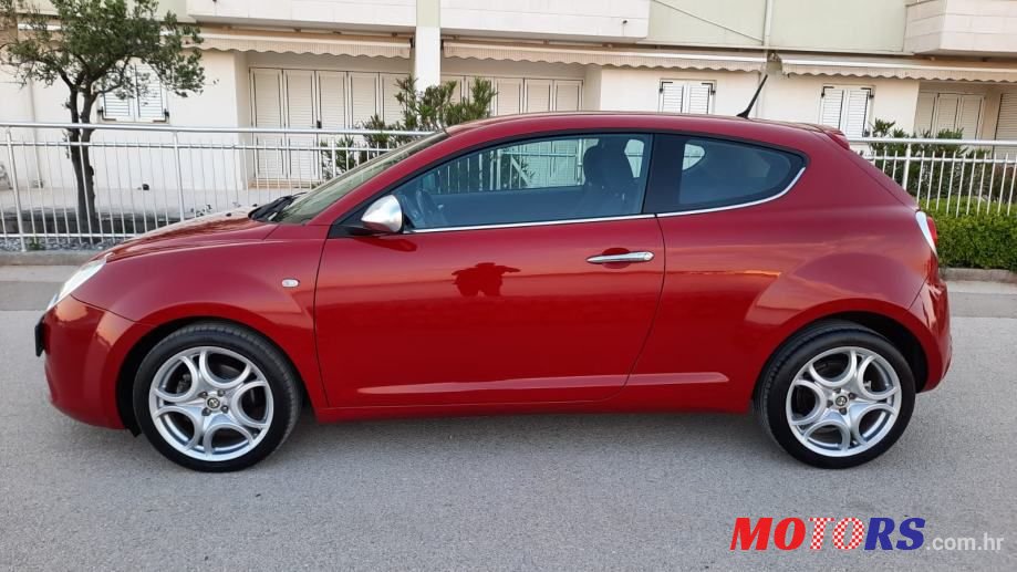2011' Alfa Romeo MiTo photo #2