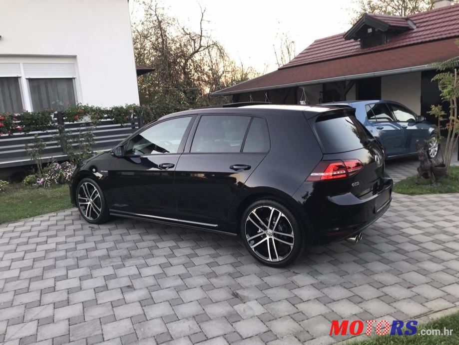 2013' Volkswagen Golf 7 photo #4