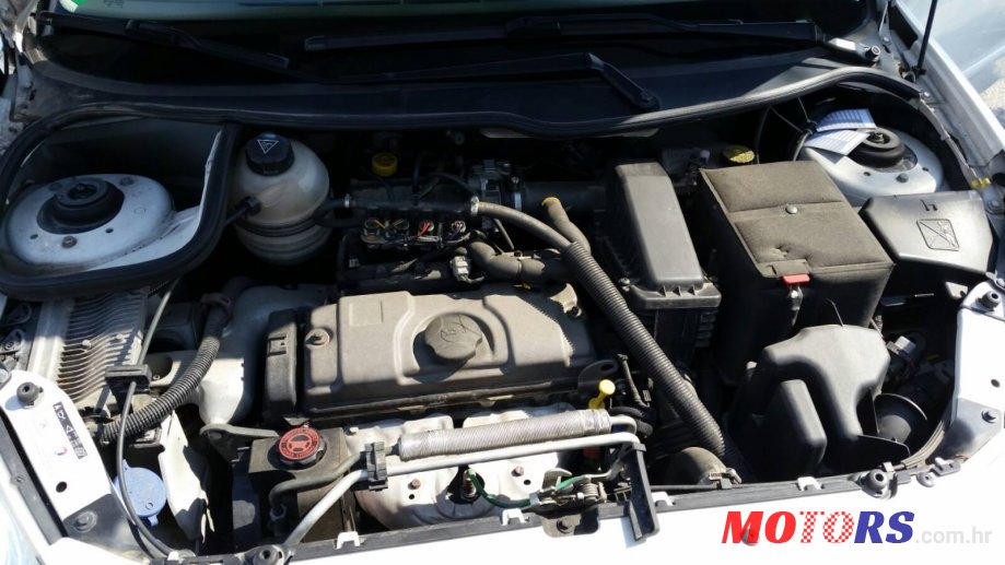 2012' Peugeot 206 photo #2