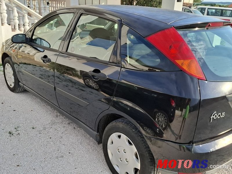 2001' Ford Focus 1,4 photo #2