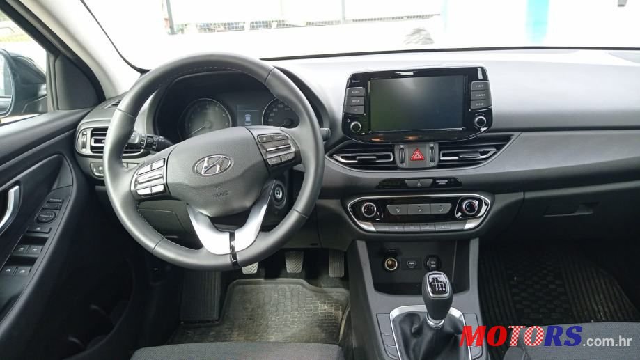 2021' Hyundai i30 photo #5