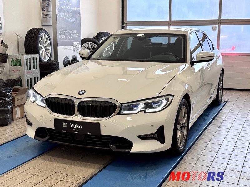 2020' BMW Serija 3 318D photo #3