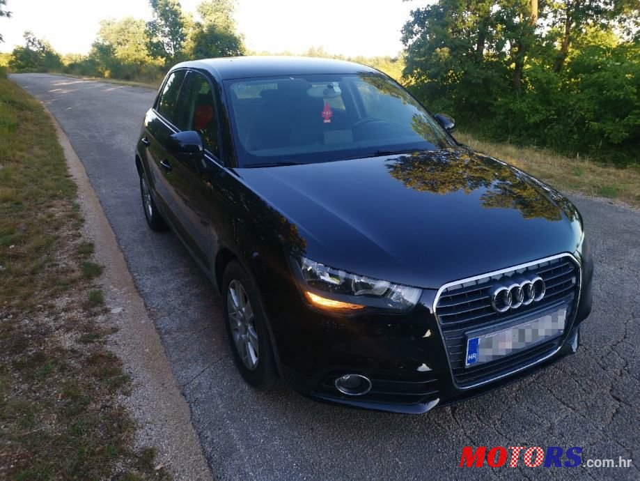 2012' Audi A1 photo #2