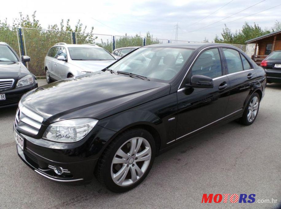 2010' Mercedes-Benz C-Class 200 CDI photo #1