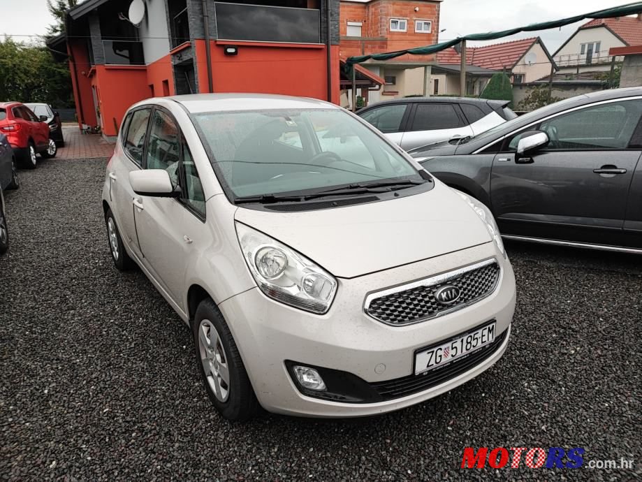 2011' Kia Venga photo #1